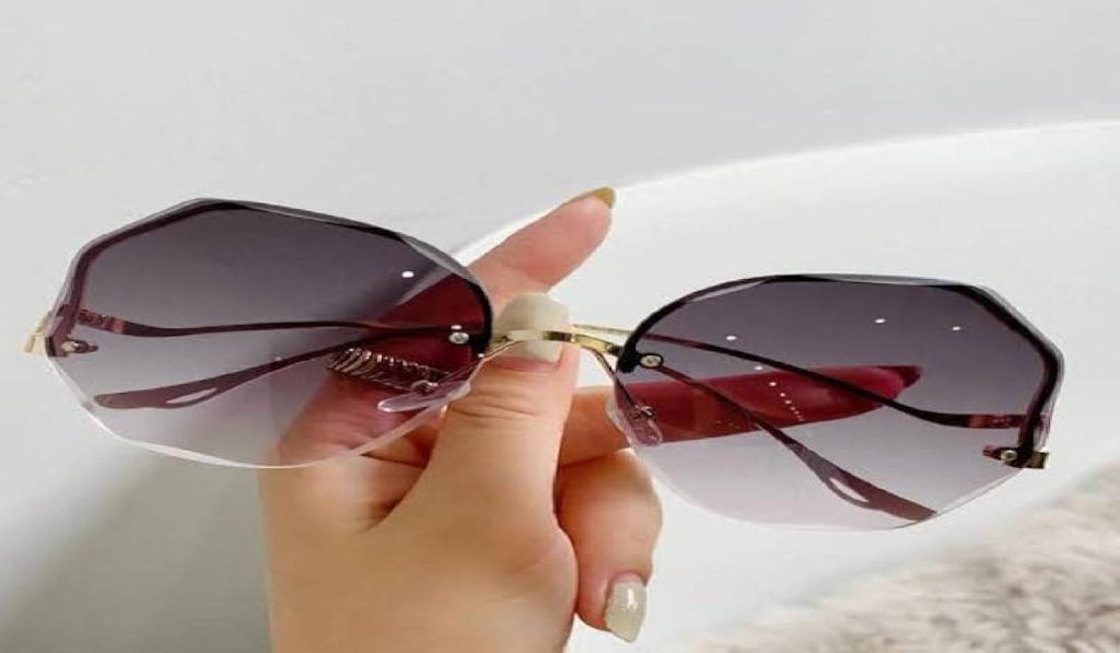 Buying the Perfect Pair of Prescription Sunglasses_ A Complete Guide